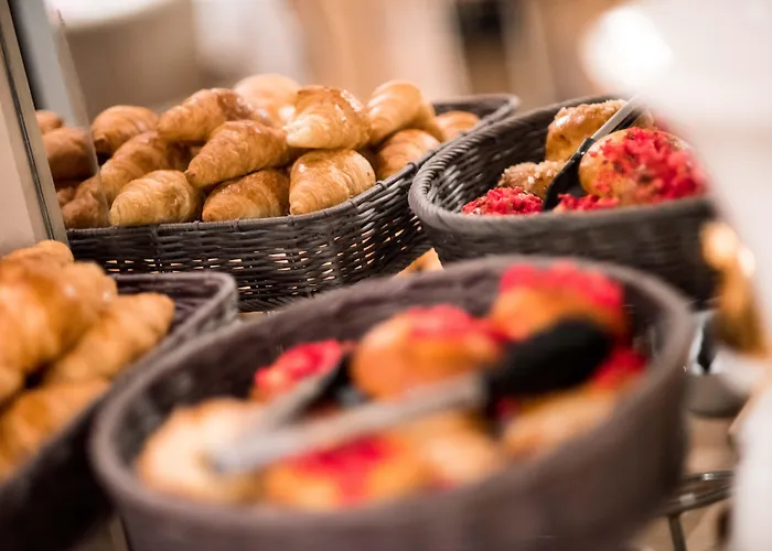 Hotel Charlemagne By Happyculture Lyon