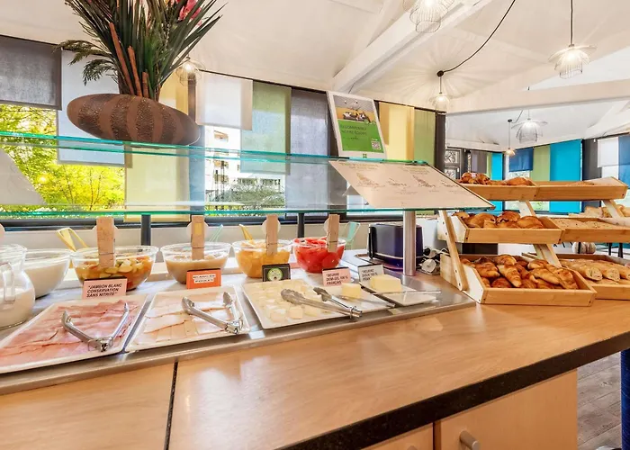 Ibis Styles Lyon Croix Rousse Hotel